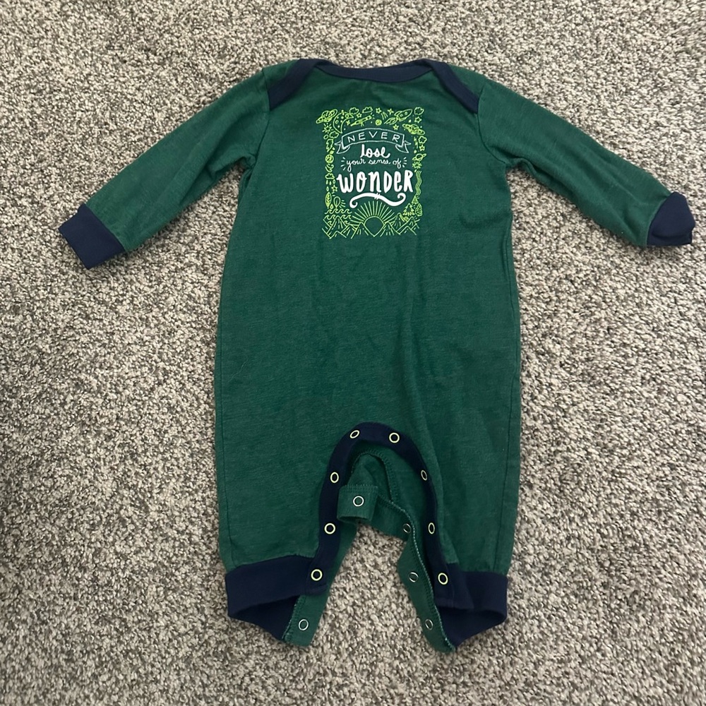 Boys lot 3 to 6 months clothes lightly used. Pet friendly. - Picture 7 of 8